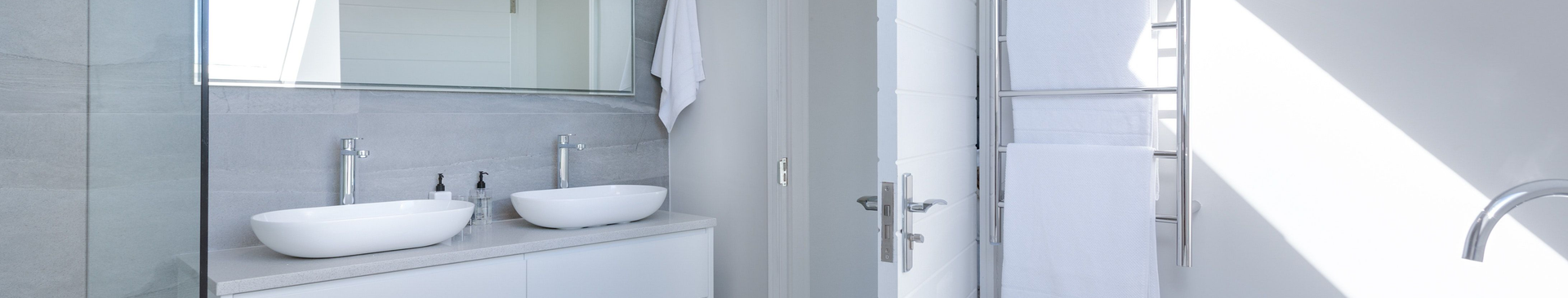 Lustra Home & Co.